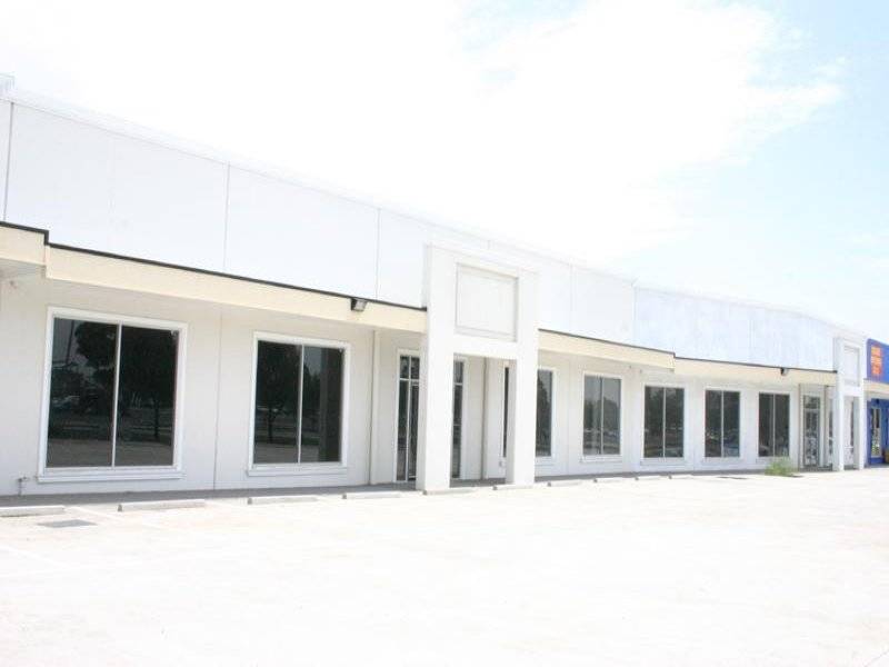 NEW HIGH PROFILE SHOWROOM/WAREHOUSE IN EXCELLENT TRADE LOCATION Picture 2