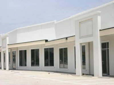 NEW HIGH PROFILE SHOWROOM/WAREHOUSE IN EXCELLENT TRADE LOCATION Picture
