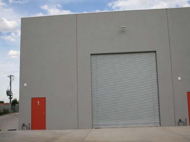 New mainroad showroom/warehouse, offering great visabillity Picture 2