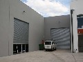 New showroom/warehouse brilliantly located, with great exposure Picture
