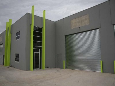 Newely completed warehouse complex in prime position Picture