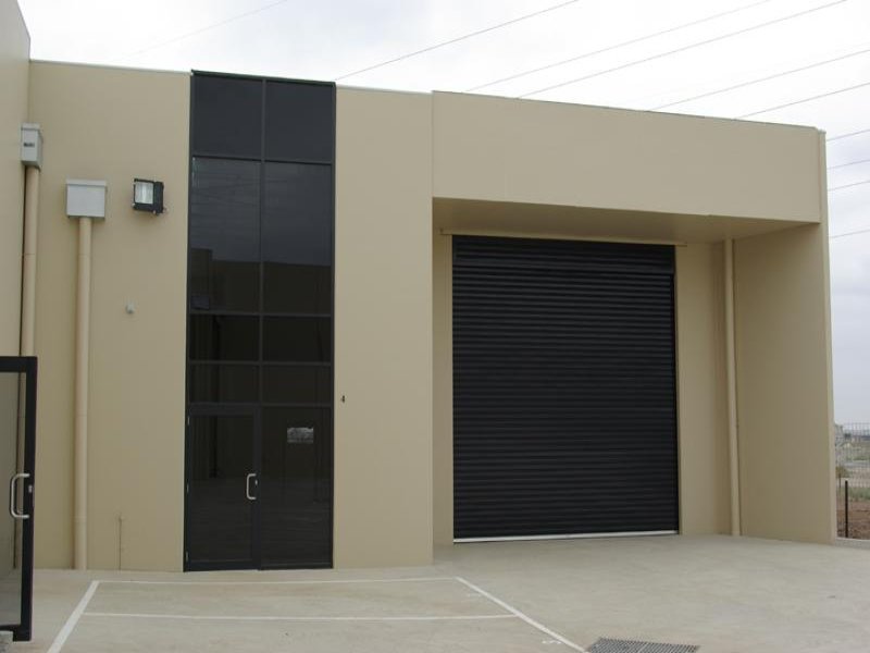 Newley completed warehouse complex Picture 3