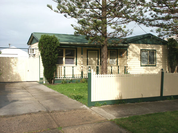 Cosy Family Home Waiting For You. Picture 1