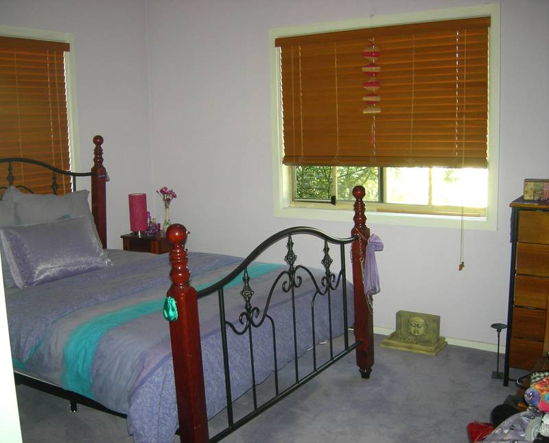 Cosy Family Home Waiting For You. Picture 3