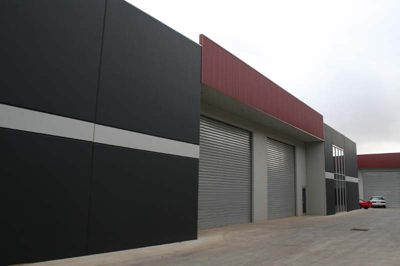 Modern warehouse
with street frontage,
in secure industrial complex Picture 2