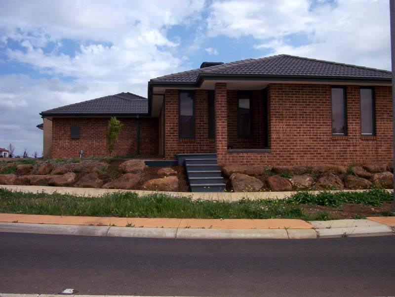 Beautiful House in a Great Location! Picture 1