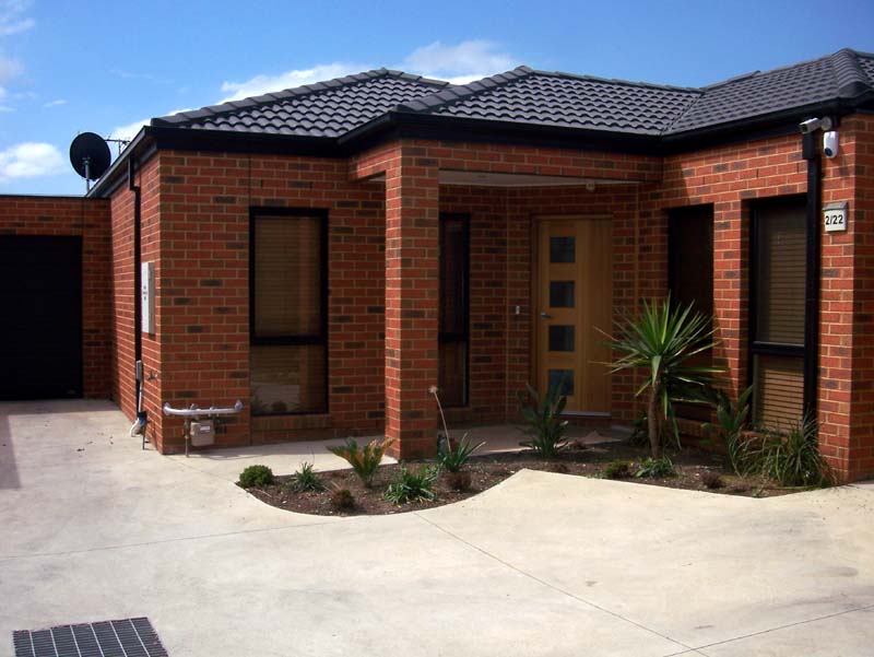 Modern unit, very well maintained Picture 1