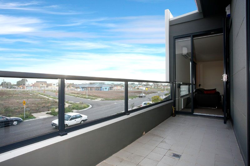 Near New Apartment Picture 2