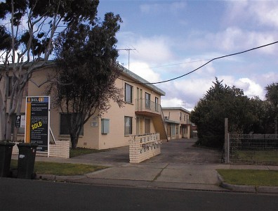 Newly Renovated, Walking distance to Shopping Facilities, Schools and Public Transport. Picture Newly Renovated, Walking distance to Shopping Facilities, Schools and Public Transport. Picture