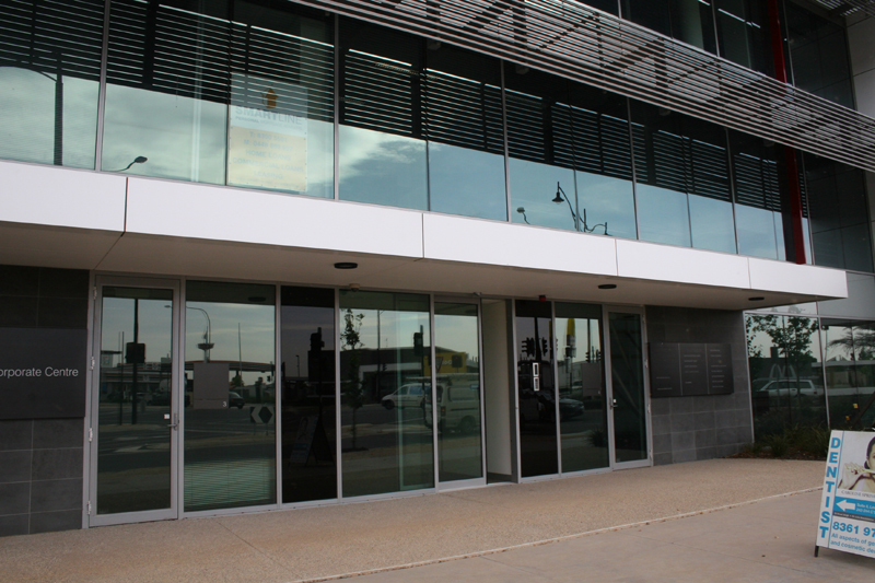 Lavish new - secure high profile office Picture 1