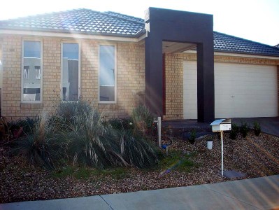 Modern & Spacious! Picture