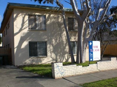 Close to Public Transport, Schools and Shopping Facilities. Picture