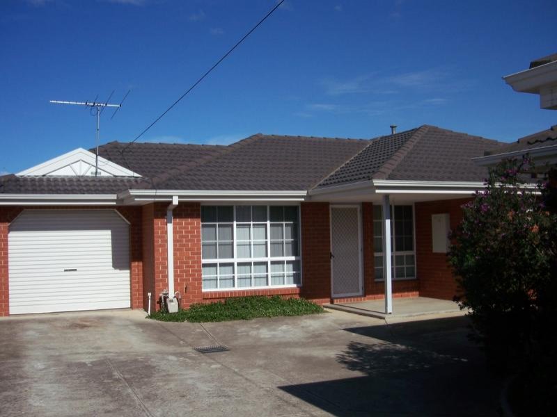 Comfortable unit in a quiet area Picture 1