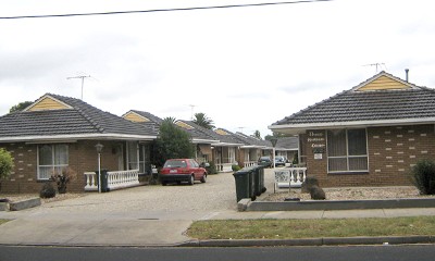 Close to Public Transport, Schools and Shopping Facilities. Picture