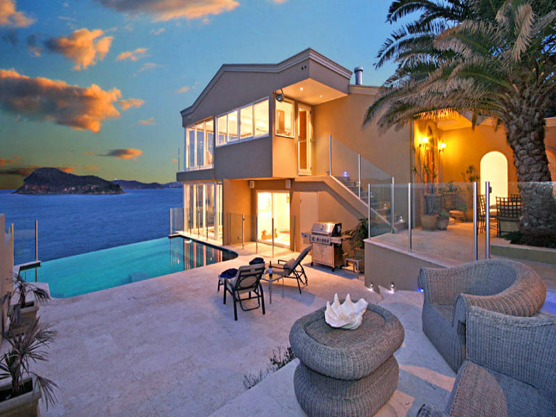 Incomparable Oceanfront Masterpiece Picture 1