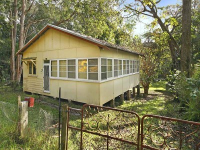 Original cottage on a huge, north facing 1872m2 block! Picture Original cottage on a huge, north facing 1872m2 block! Picture