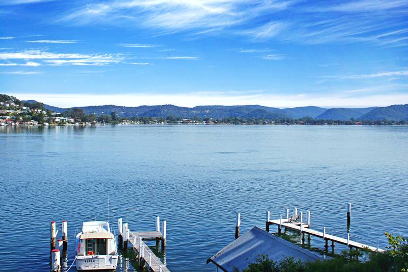 Absolutely, Positively, Must Be Sold !! Picture 3