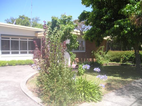 Large 4 Bedroom Brick Veneer Picture 1