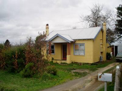 3/BEDROOM - COUNTRY COTTAGE - 20 ACRES - SNAKE VALLEY Picture 3/BEDROOM - COUNTRY COTTAGE - 20 ACRES - SNAKE VALLEY Picture