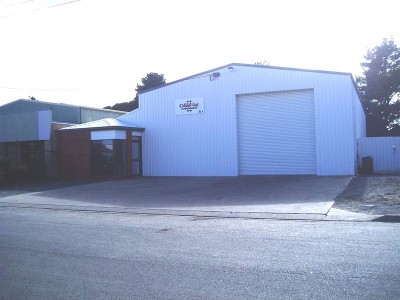 EXCELLENT INDUSTRIAL FACILITIES IN DELACOMBE Picture