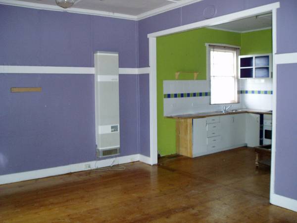 AFFORDABLE 3 BEDROOM HOME, CANADIAN. WHY RENT? Picture