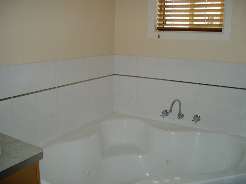 Central Modern Townhouse Picture 3