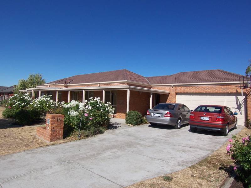 THE HOME YOU HAVE ALWAYS ADMIRED LUXURY LIVING AT AN AFFORDABLE PRICE Picture 2