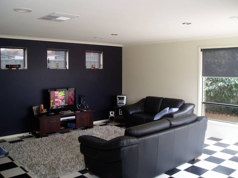 3 BRs, 2 LIVING AREAS - MINERS REST Picture 3