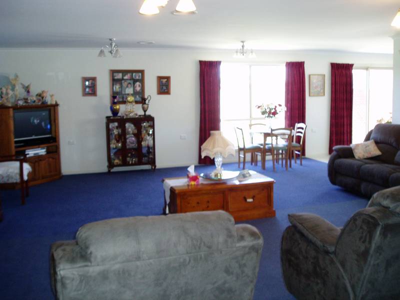 ALFREDTON, ELEGANT & ESTABLISHED Picture 2