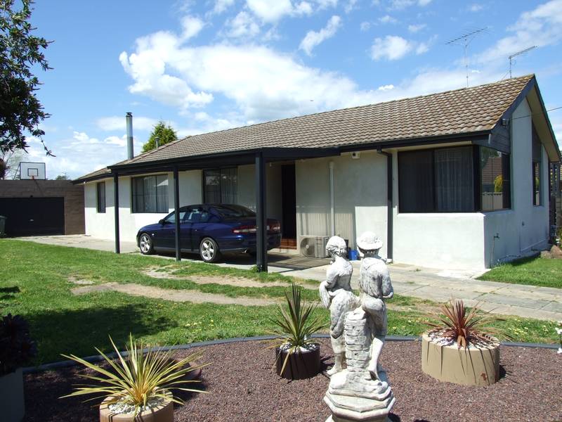 A TOTAL RENOVATION WITH SQUARES TO SPARE Picture 2