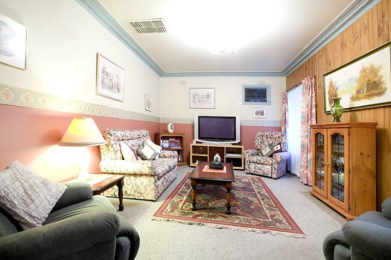 Family Proportions - Plus The Park! Picture 3