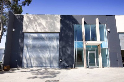 Modern Warehouse, Wise Investment! Picture