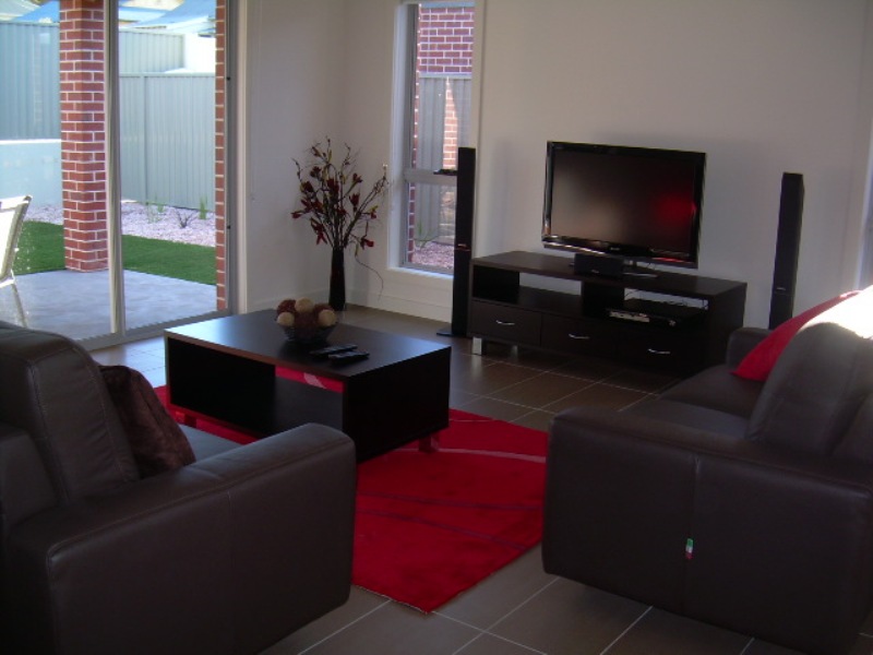 Brand New Town House Picture 1