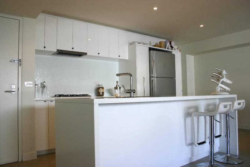 Contempory Living Space! Picture 1