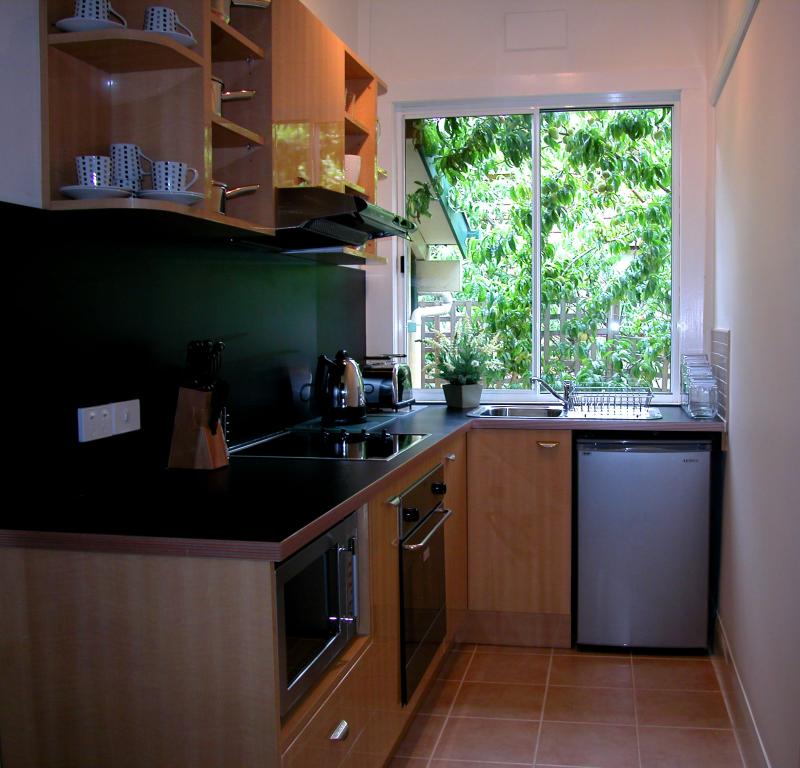 Great Location Quiet & Leafy Picture 1