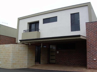 Offering Superb Living Picture Offering Superb Living Picture