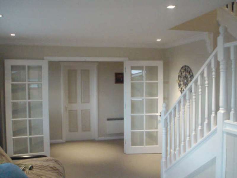 Enough room for the Brady bunch! Picture 3