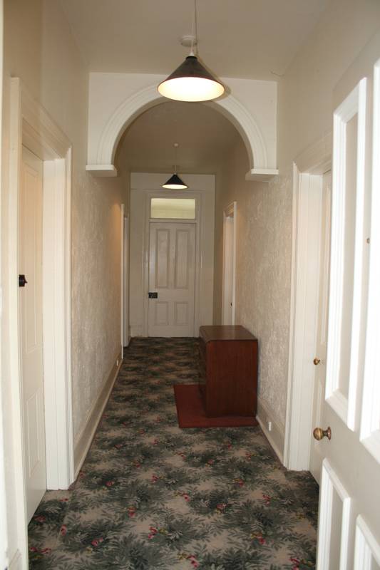 Excellent Location, Great Return Picture 3