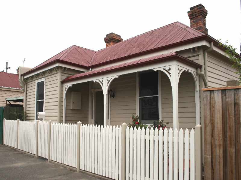 Excellent Location, Great Return Picture 1