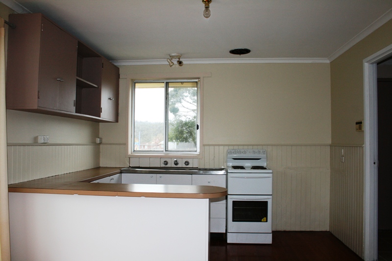 Great opportunity for a first home buyer or investor. Picture 2