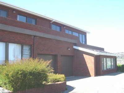 Inner city Apartment with astonishing views Picture