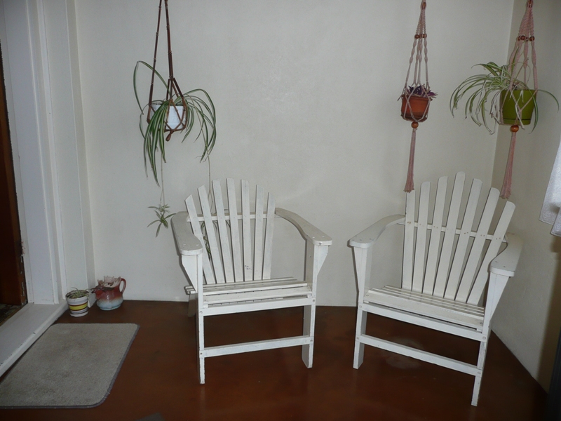 One
Careful Owner.............And it shows Picture 2