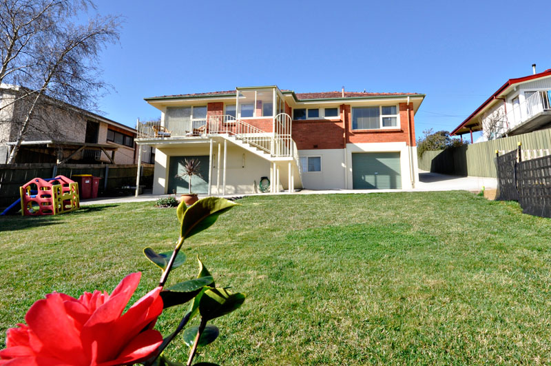 Just Move In! Picture 2