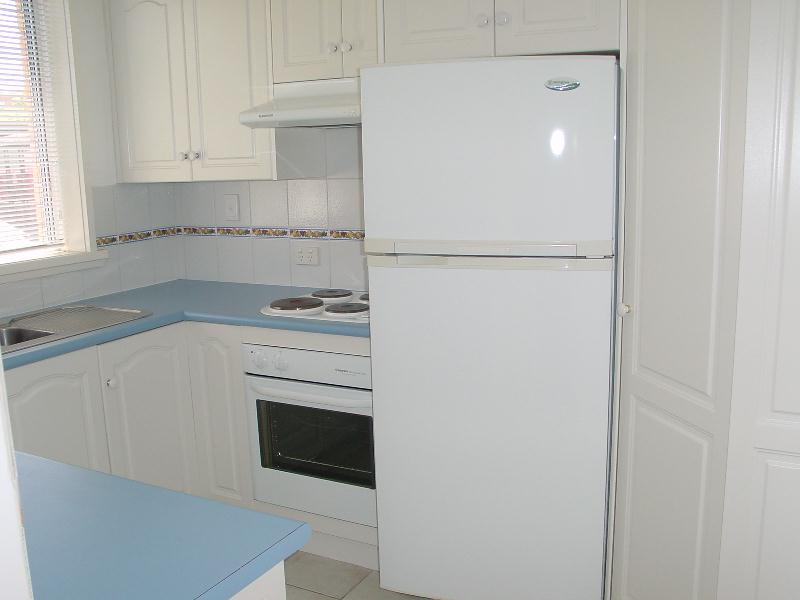 Central 2 Bedroom Apartment Picture 1