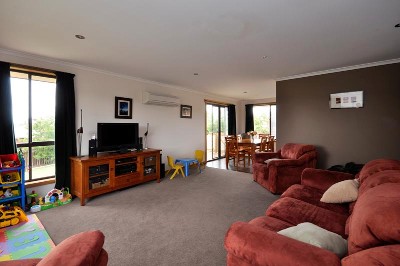 Low Maintenance Home In A Family Location Picture Low Maintenance Home In A Family Location Picture