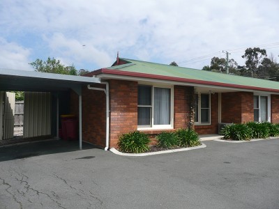 Spacious Unit in Norwood Picture