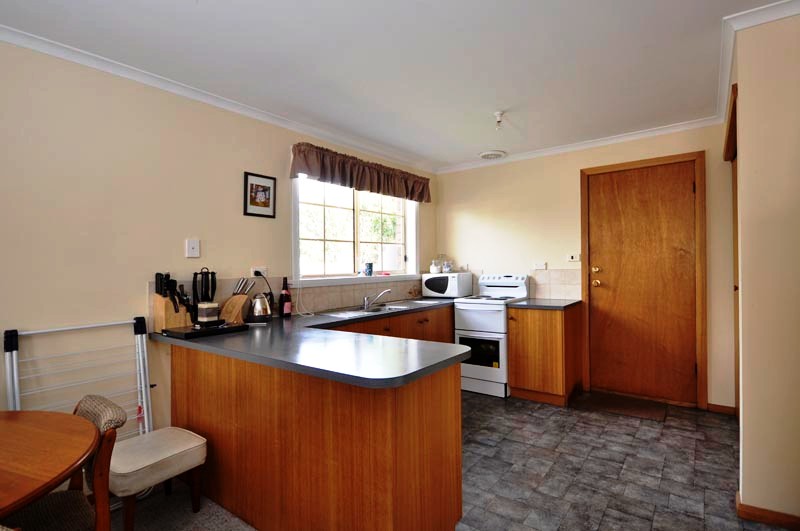 Villa Unit - Close to University Picture 2