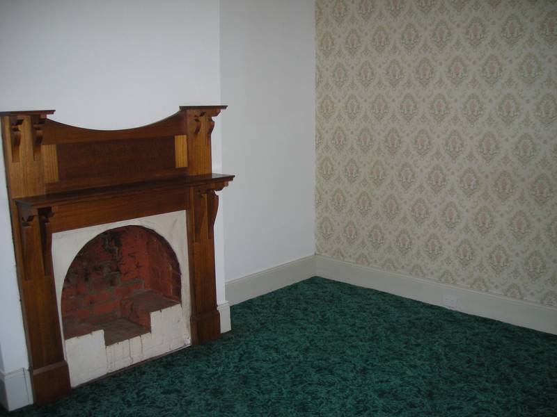 Perfectly Positioned Picture 3