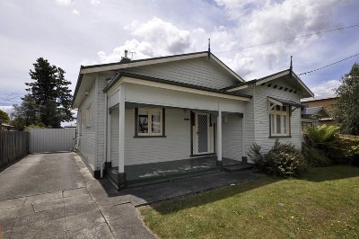 Character in Burns Street. Picture Character in Burns Street. Picture