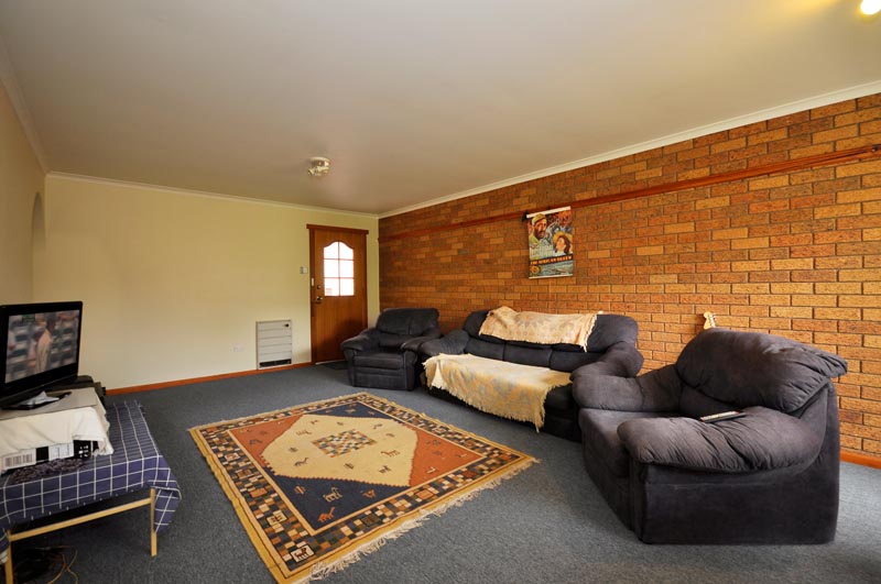 Excellent Unit in West. Picture 2